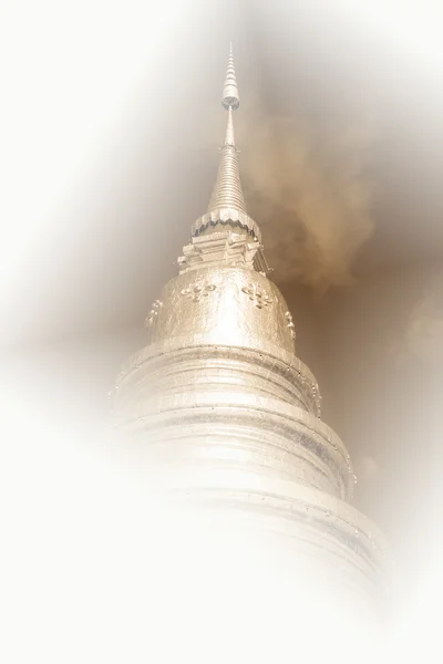 Grande pagoda con filtro Vintage . — Foto Stock