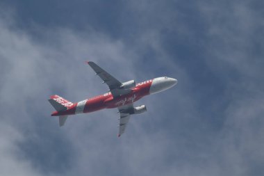 Chiangmai, Tayland - 20 Kasım 2024: HS-ABC Airbus A320-200 Thai Airasia. Chiangmai Havaalanı 'ndan Phuket' e hareket edin..