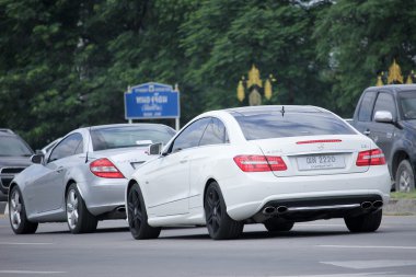 Özel Mercedes-Benz E200.