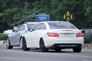 Özel Mercedes-Benz E200.