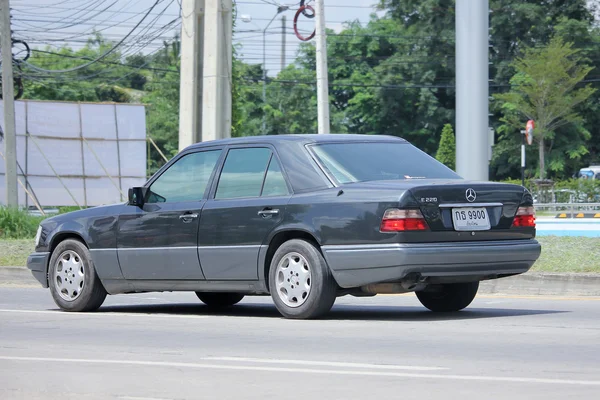 Özel Mercedes-Benz E220. — Stok fotoğraf