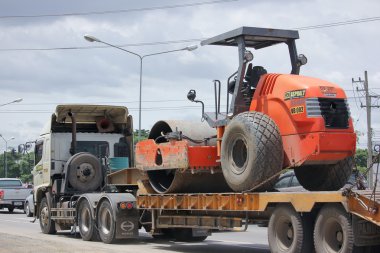 İçin römork kamyonu beko Pcn asfalt şirketi.