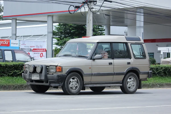 Carro particular. Land Rover Descoberta — Fotografia de Stock