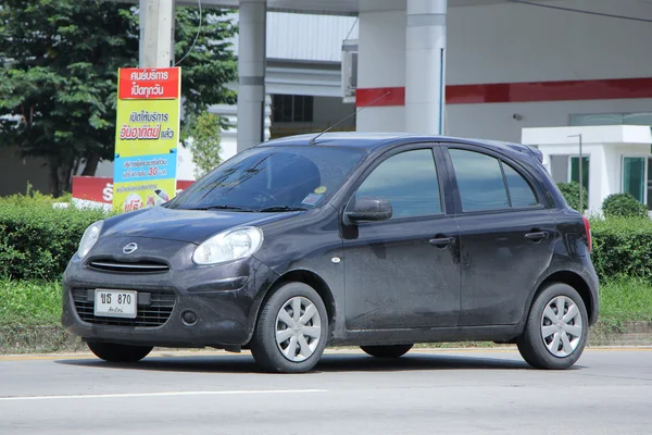 Coche ecológico privado, Nissan Marzo — Foto de Stock