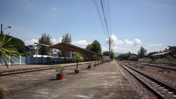 Nakhon Lampang Estação de comboios, Tailândia . — Vídeo de Stock