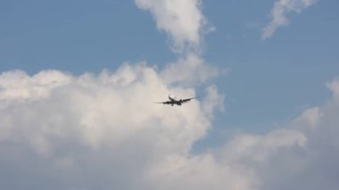 Boeing 737-900 Tay Lionair itibaren.