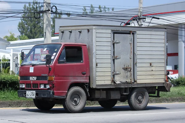 Camión contenedor frío para transporte de hielo . — Foto de Stock