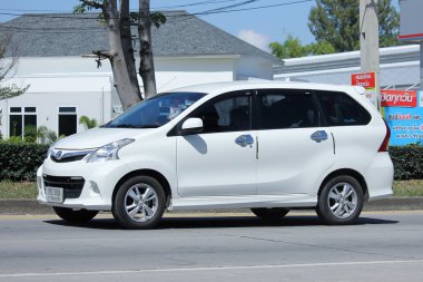   Özel Toyota Avanza araba