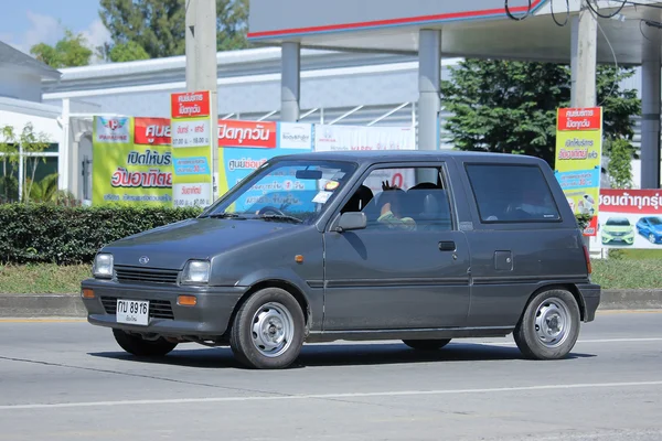 Prywatny samochód, Daihatsu Mira. — Zdjęcie stockowe