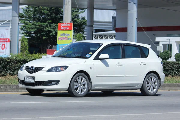 Carro particular, Mazda 3 . — Fotografia de Stock