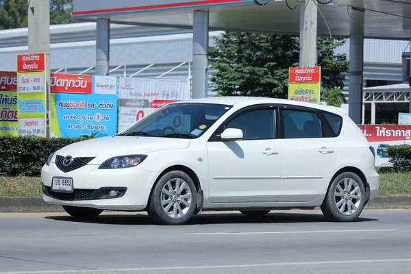 Privat bil, Mazda 3. — Stockfoto