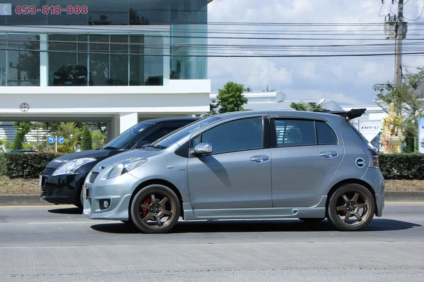 Carro particular, Toyota Yaris . — Fotografia de Stock