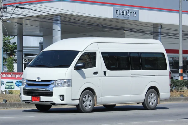 Privata Toyota commuter — Stockfoto