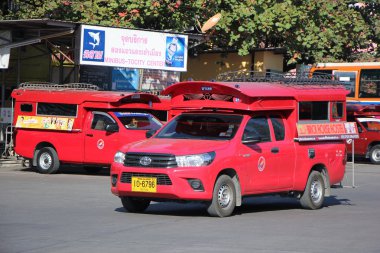  Kırmızı taksi Chiang Mai, yolcu otobüs istasyonu için