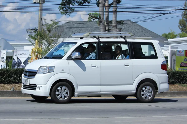 Prywatny samochód, Mini Van Suzuki Apv. — Zdjęcie stockowe