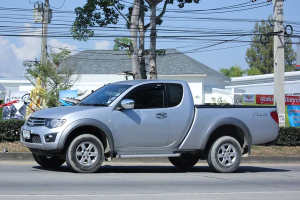 Özel kamyonet Araba, Mitsubishi. — Stok fotoğraf