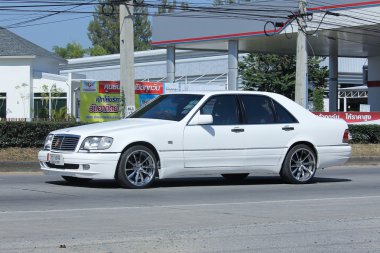 Özel Mercedes-Benz S280.