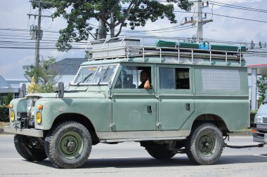 Eski özel araba. Land Rover kamyon