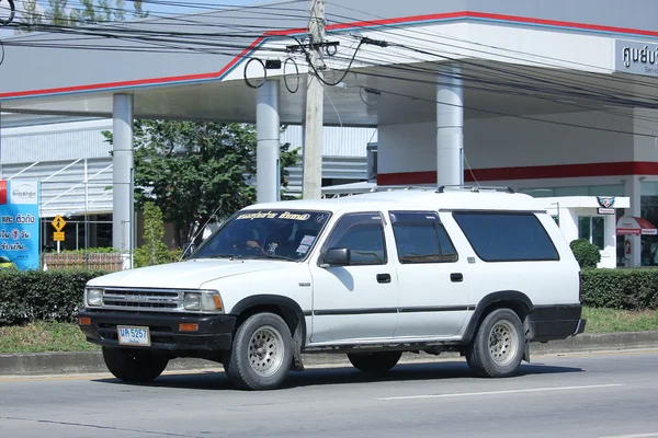 Soukromé auto, Toyota Hilux Hero — Stock fotografie