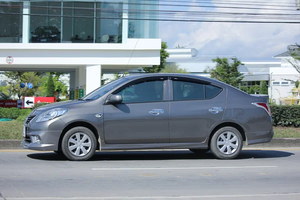 Частный автомобиль Эко, Nissan Almera — стоковое фото