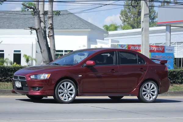 Prywatny samochód, Mitsubishi Lancer. — Zdjęcie stockowe