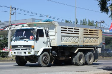 Old Isuzu 10 wheel Dump Truck 