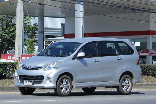 Carro privado toyota avanza . — Fotografia de Stock