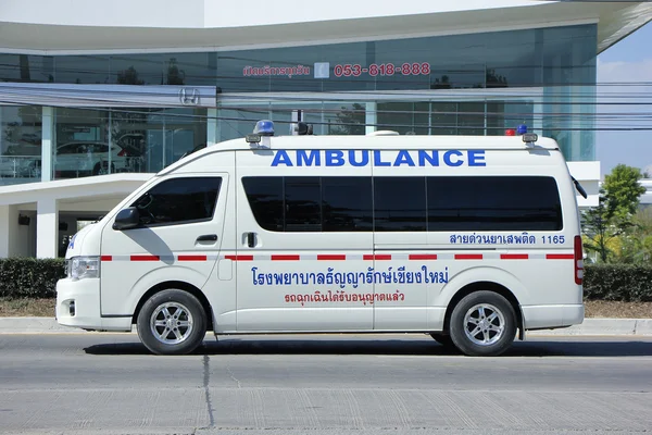 Ambulance van of Thanyarak Hospital — Stock Photo, Image