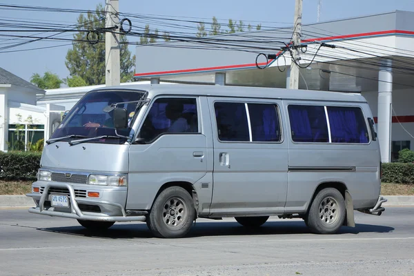 Privat nissan urvan — Stockfoto