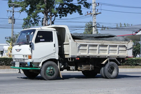 Camión volquete privado viejo Hino . — Foto de Stock