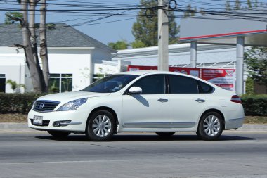  Özel araba, Nissan Teana. 