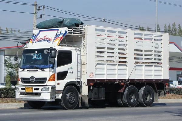 Camión de carga de Aung Peng Heng Transporte . — Foto de Stock