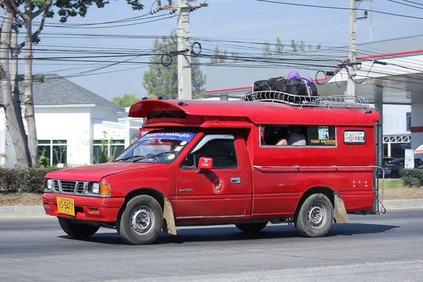 Vermelho táxi chiangmai — Fotografia de Stock