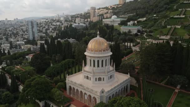El Centro Mundial Bahai en Haifa en Carmel — Vídeo de stock