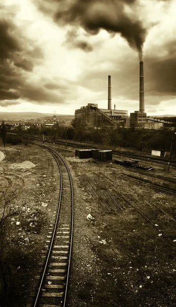 Vasút és a mérgező füstök — Stock Fotó