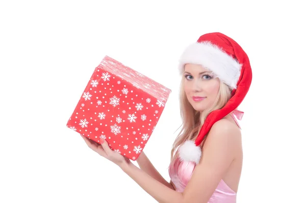 Mujer sonriente en sombrero de ayudante de santa con caja de regalo — Foto de Stock