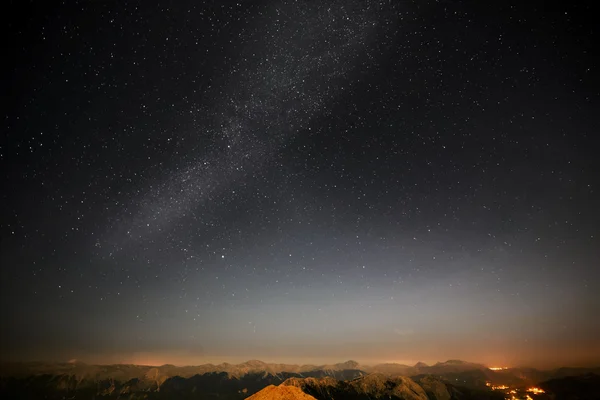 Αστέρια στον νυχτερινό ουρανό. — Φωτογραφία Αρχείου