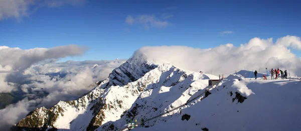 Picos Montanhosos Cáucaso Krasnaya Polyana Aldeia Rosa Khutor Resort Esportes — Fotografia de Stock
