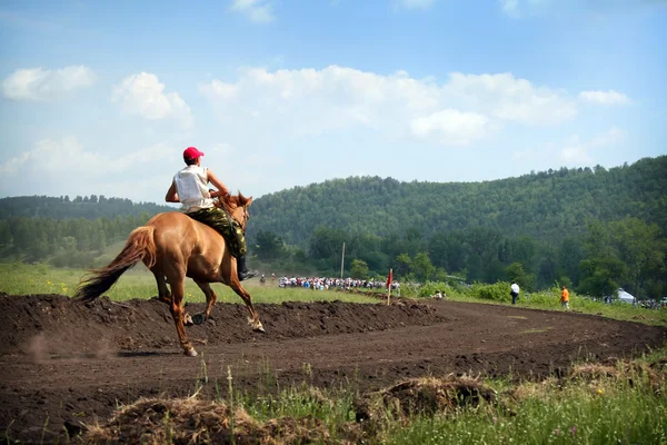 Der Junge Reiter Hoch Ross Traditionelles Pferderennen Baschkortostan Urlaub Sabantuy — Stockfoto