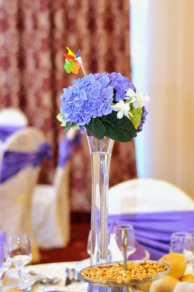 Flowers arrangement — Stock Photo, Image