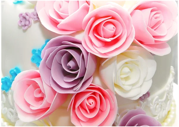 Düğün pastası güllerinin. Krema şeker yapılır.