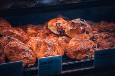 Çikolatalı kruvasan.