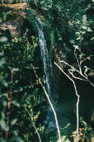 Paysage Avec Une Piscine Avec Cascade Dans Lieu Catalonie Espagne — Photo