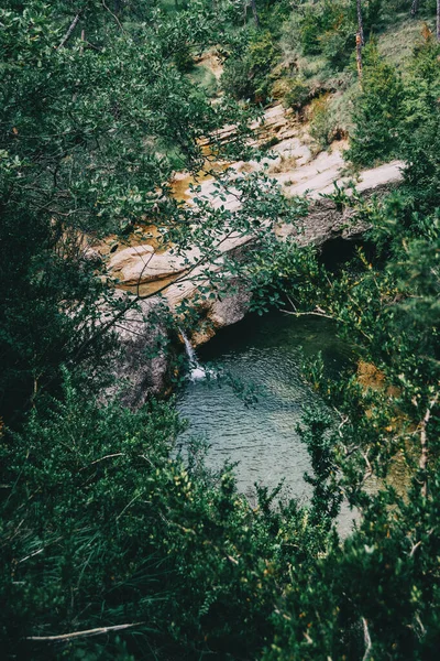 Paysage Avec Une Piscine Avec Cascade Dans Lieu Catalonie Espagne — Photo