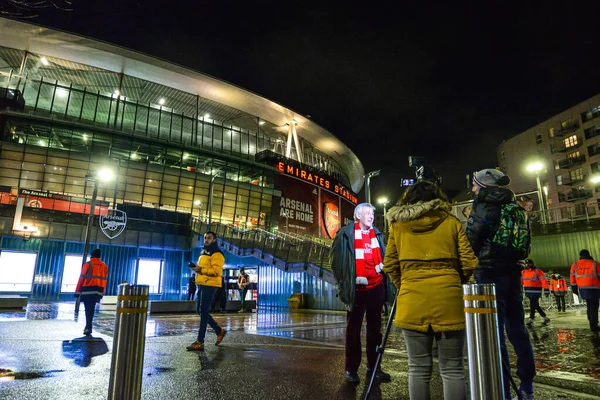 Londres Reino Unido Los Primeros Aficionados Regresan Estadio Del Arsenal — Foto de Stock