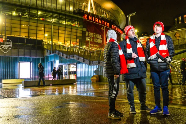 Londres Reino Unido Los Primeros Aficionados Regresan Estadio Del Arsenal — Foto de Stock