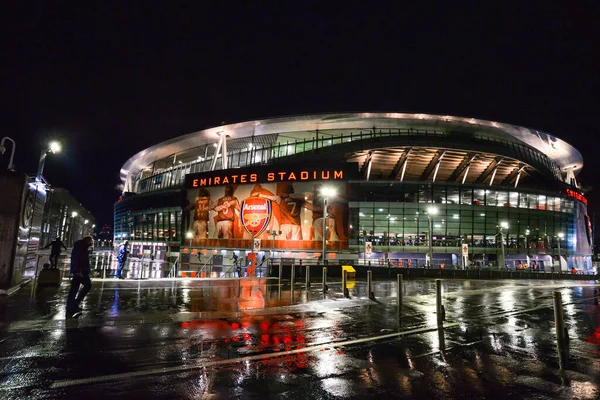 Londres Reino Unido Los Primeros Aficionados Regresan Estadio Del Arsenal — Foto de Stock