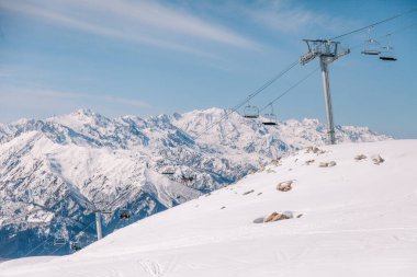 Gürcistan kayak merkezinin güzel manzaraları