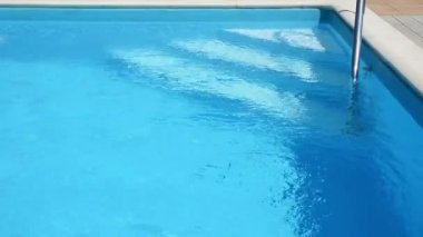 merdiven Yüzme Havuzu.