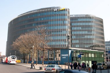 Berlin, Almanya, 7 Nisan 2019: Ernst Young GmbH Binası
